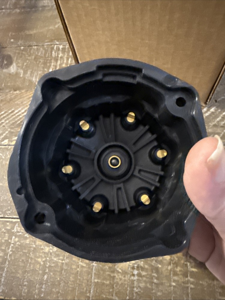 Sierra Distributor Cap #18-5386