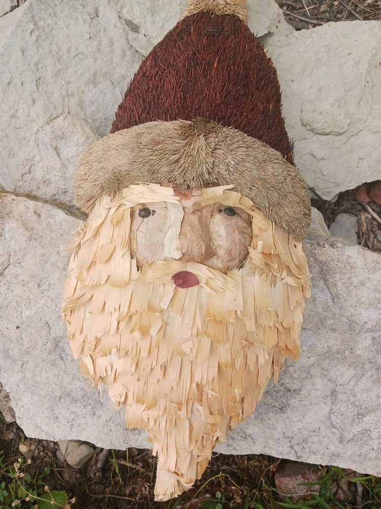 "Straw Santa Head"
