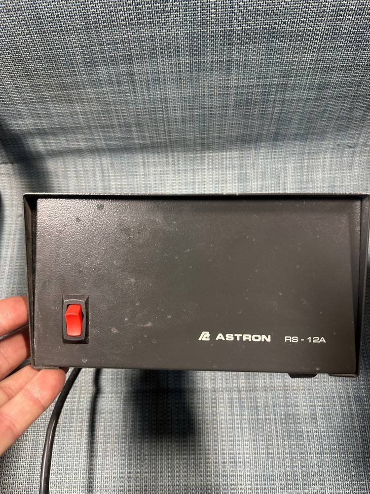 Astron RS-12A Power Supply 13.8VDC Output