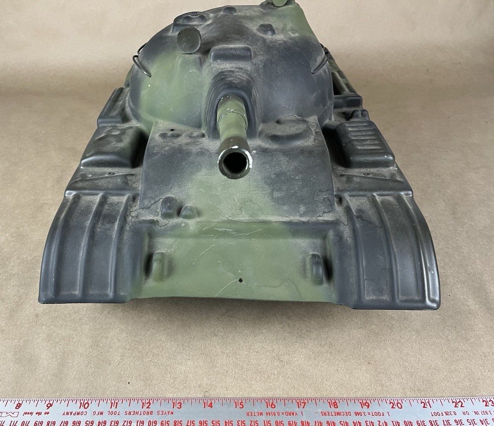 1990s US Army Soviet Tank Hard Plastic Training Sand Table Display Tank Trainer