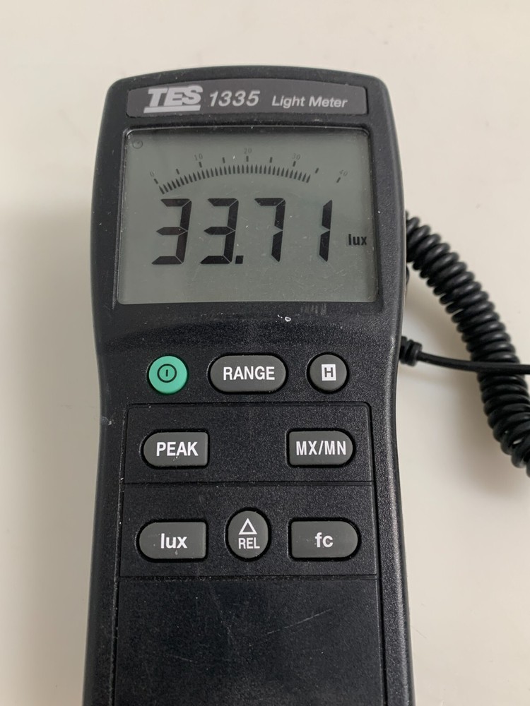 TES-1335 DIGITAL LIGHT METER (USED NO BOX)