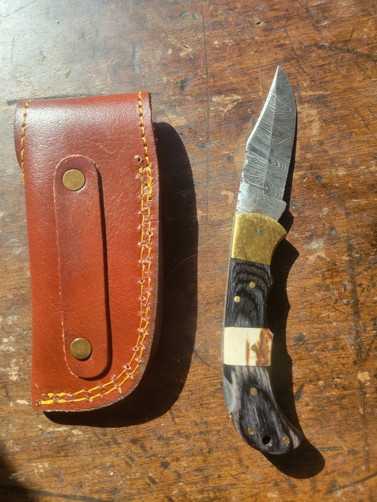 Damascus Folding Pocket Knife Polished Wood Handle