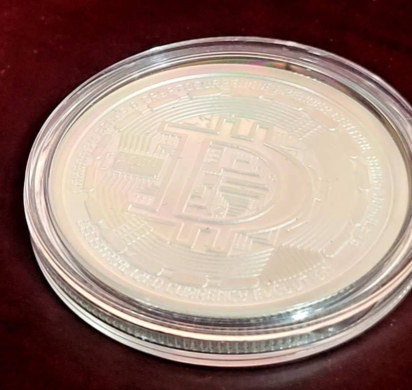 Decentralized Cryptocurrency 1 Troy Oz .999 Silver Shield 2014 BU