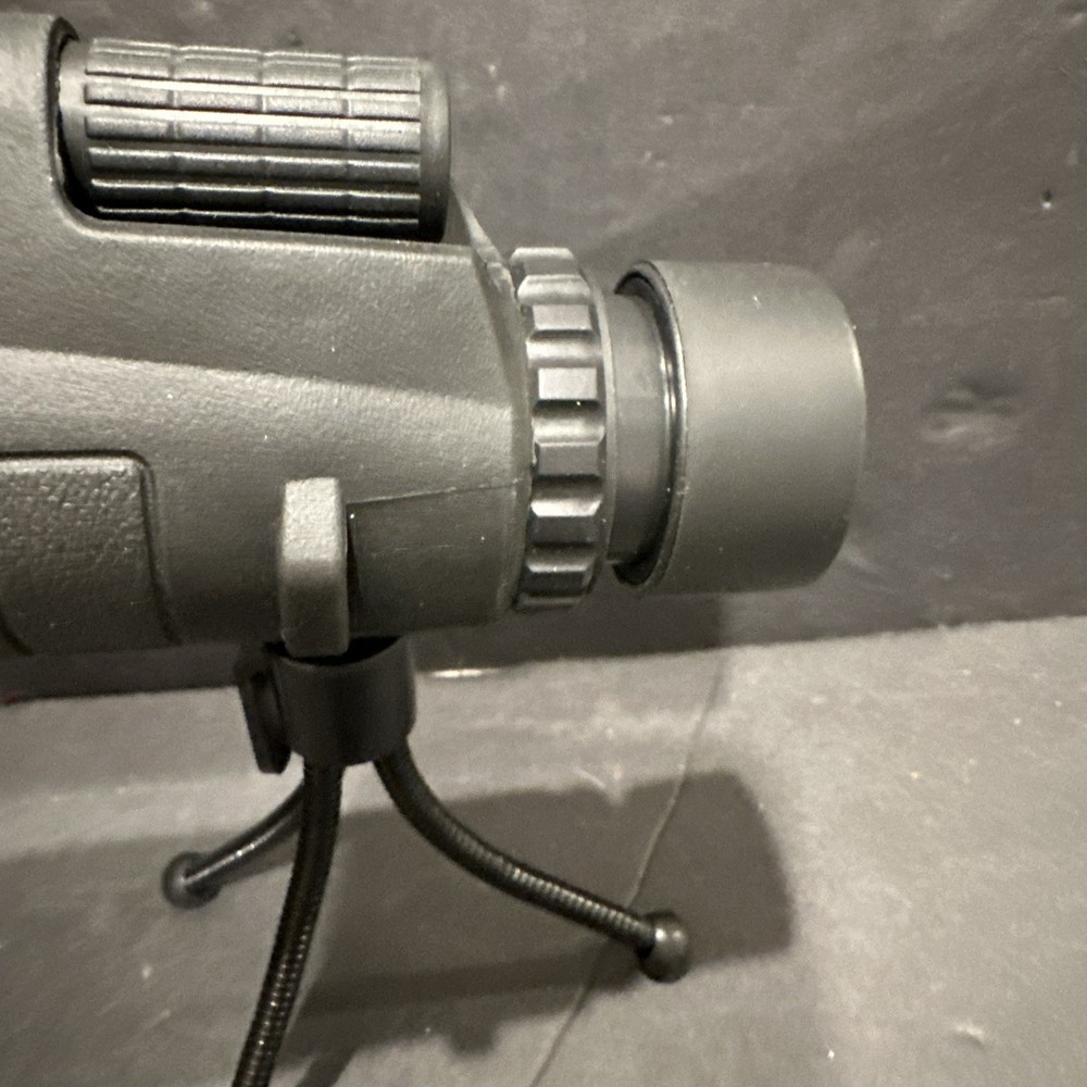 PANDA spotting scope with accessories. #R33