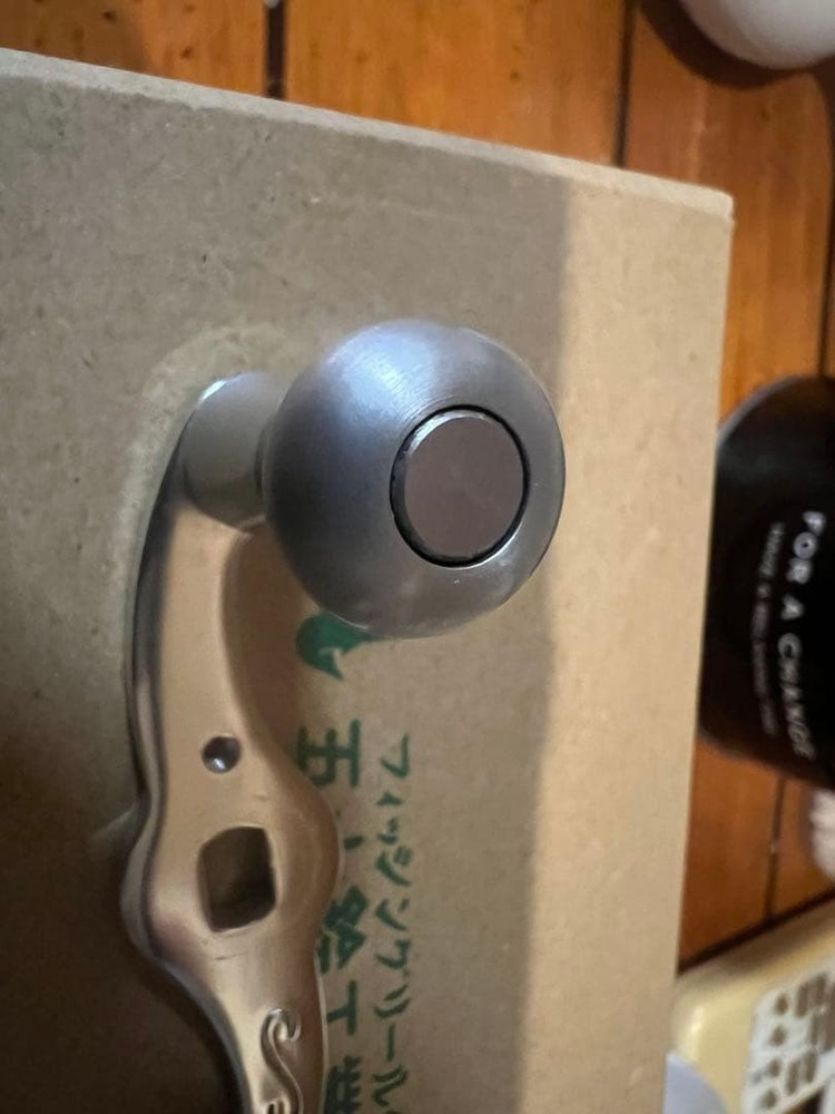 Isuzu BC440 Handle