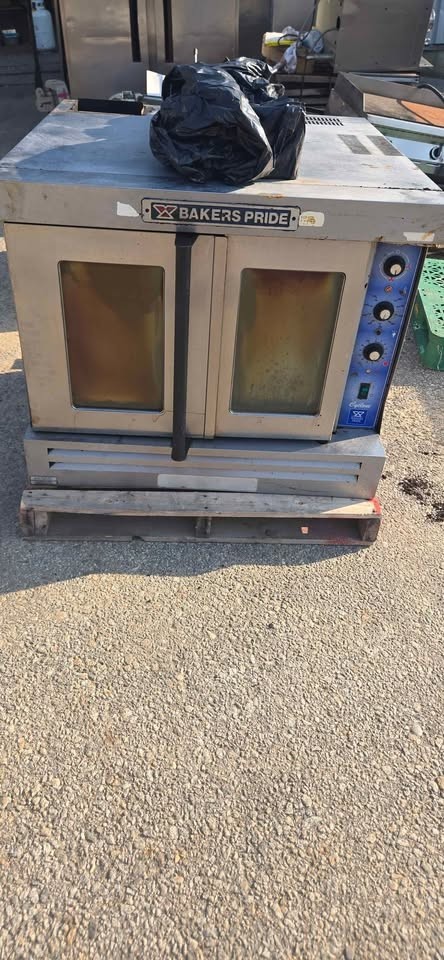 Bakes pride convection oven