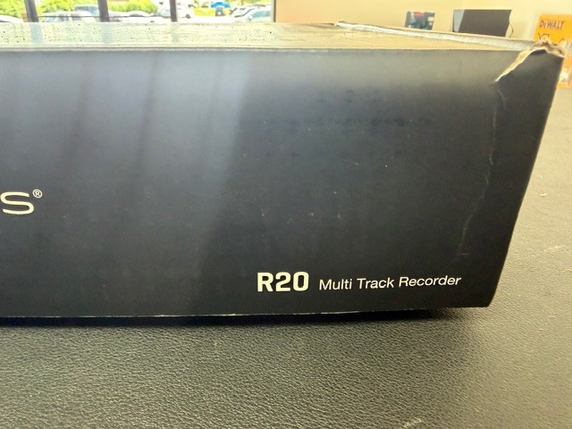 Zoom R20 Multi Track Recorder