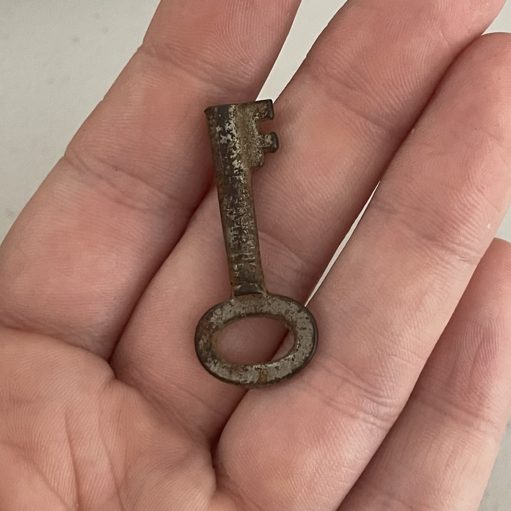 1 1/2" Antique Skeleton Steel Key Cellar Lock Latch Architectural Hardware Clock