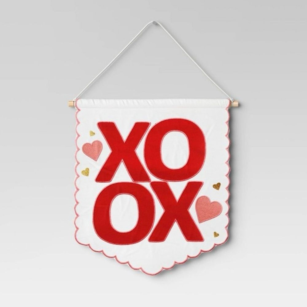 Valentine XOXO Wall Hanging Target Threshold