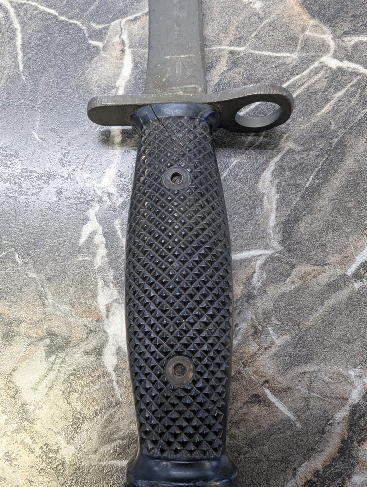 VINTAGE ORIGINAL US MADE M7 KNIFE