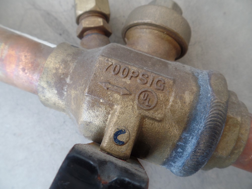Air Conditioner Valve 700 PSIG 28.58mm