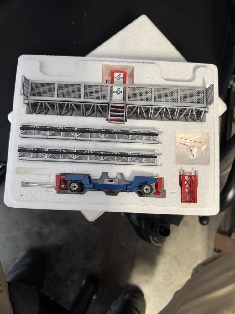 Alimak HEK Scale Model Kit For MSHF
