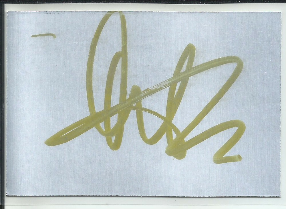 Aaron Eckhart Original Autograph Signed 2.5 x 3.5 Card