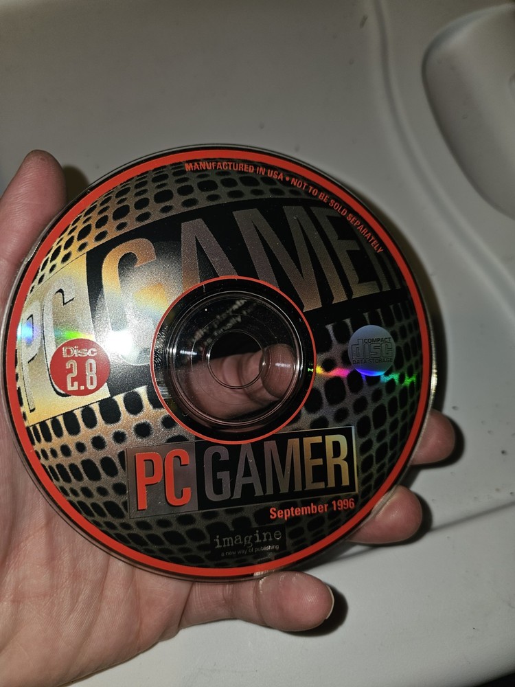 QUAKE PC Gamer Disc 2.8 September 1996