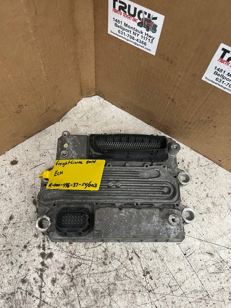 FREIGHTLINER ELECTRONIC CONTROL MODULE (ECM) USED PN# A0004463754/003