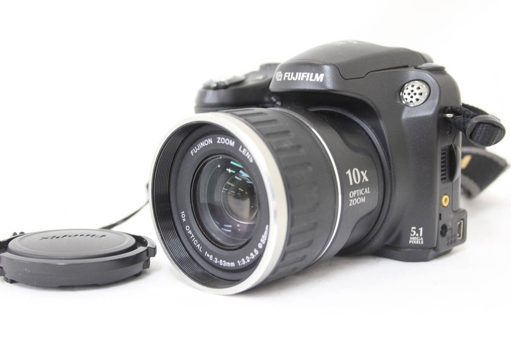 Fujifilm Finepix S5200 10x Compact Digital Camera v9784