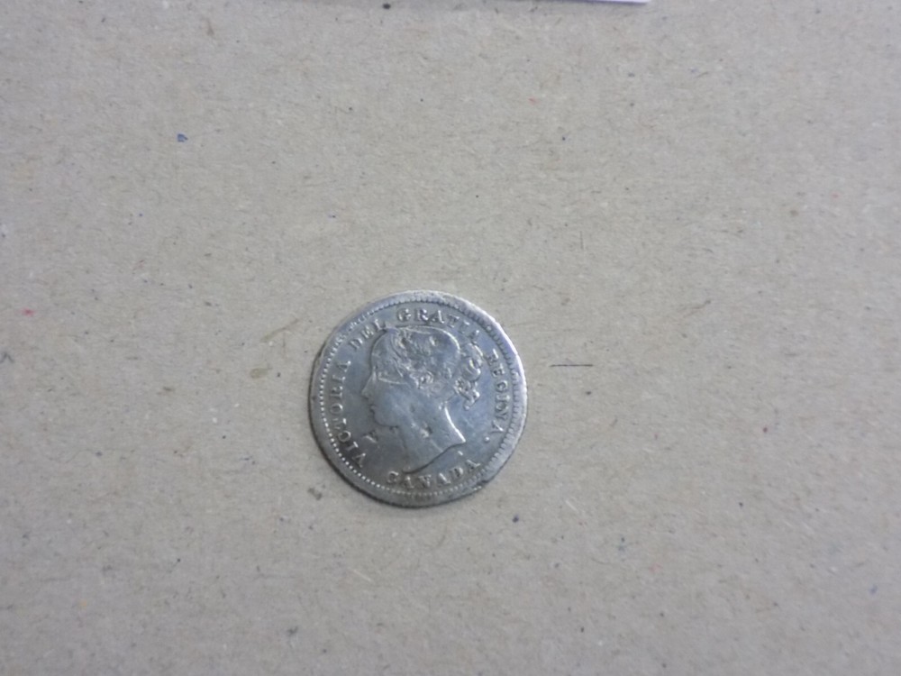Canada 1870 .925 solid silver 10 cents coin.