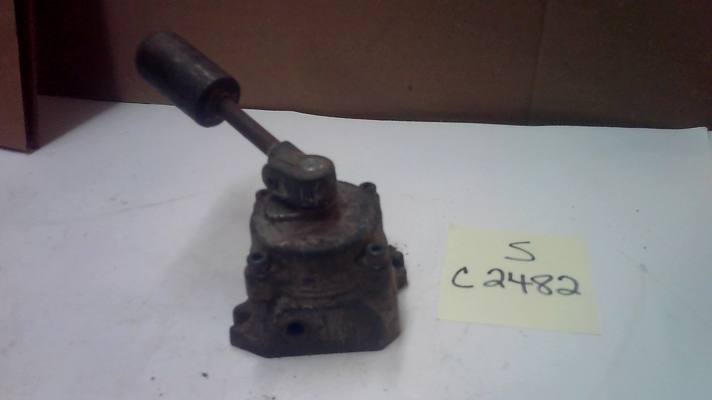 VINTAGE 3270A VALVE ( WOOD HANDLE)
