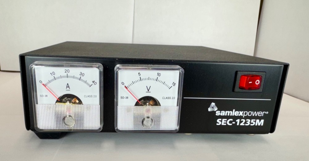Samlex SEC-1235M 30Amp Switching Power Supply.