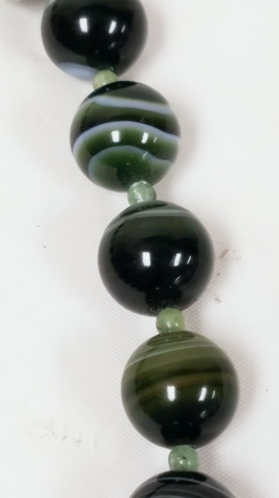 25 Bead Dyed Green Striated Agate Necklace
