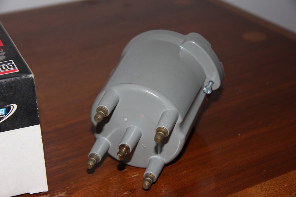 BWD C192 Distributor Cap NOS