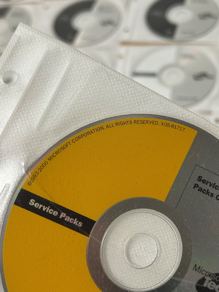 Microsoft TechNet Bundle 1999 2000 Utilities Extras Monthly Issues Service Packs