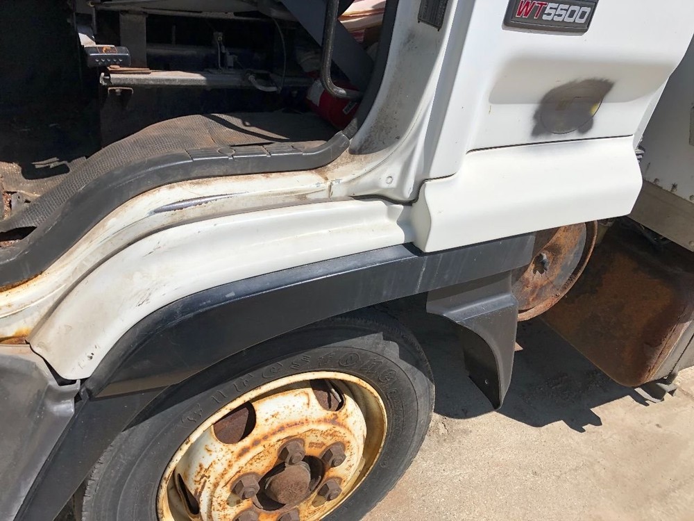 GMC T5500 COMPOSITE Left/Driver CAB Panel