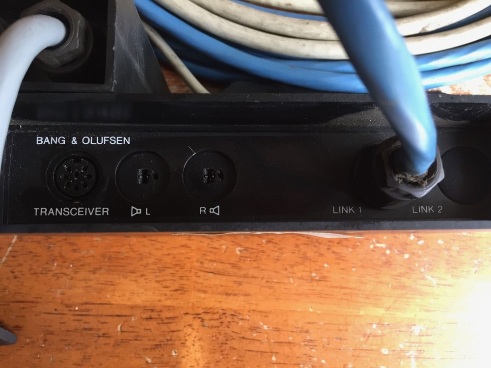 B&O Beocenter Bundle with accessories