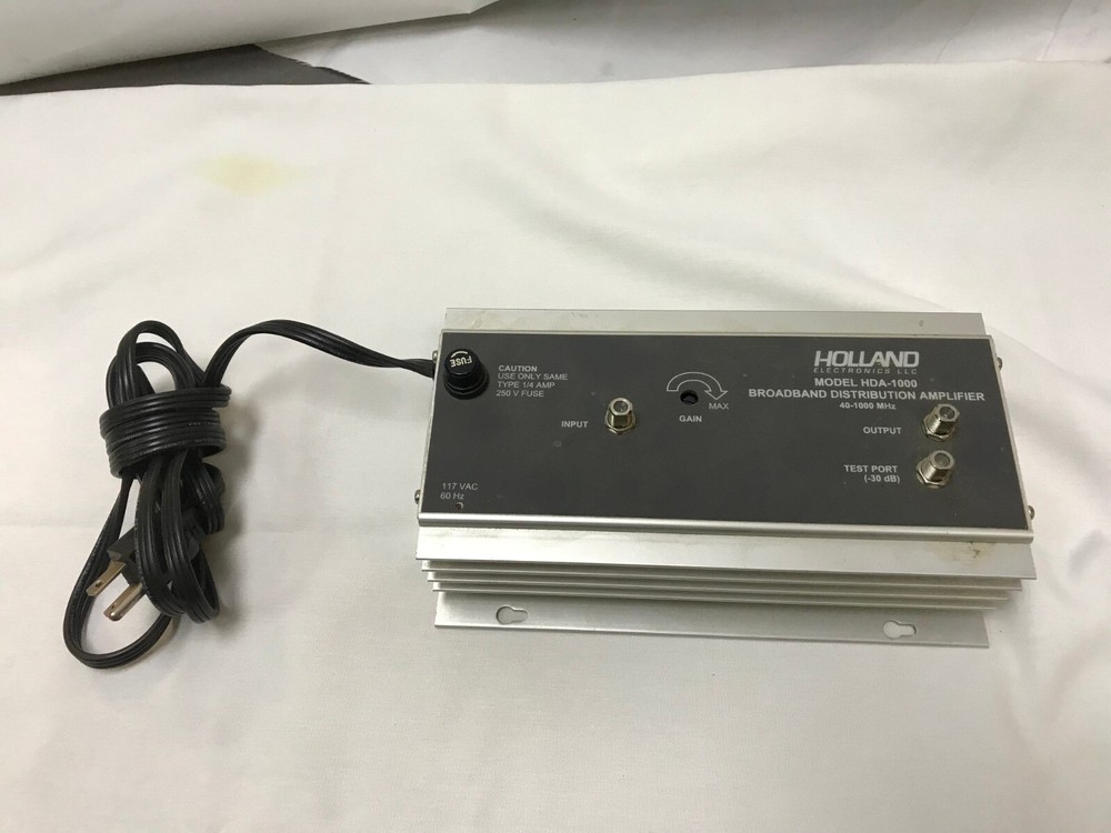 Holland Electronics LLC Model HDA-1000 Broadband Distribution Amplifier