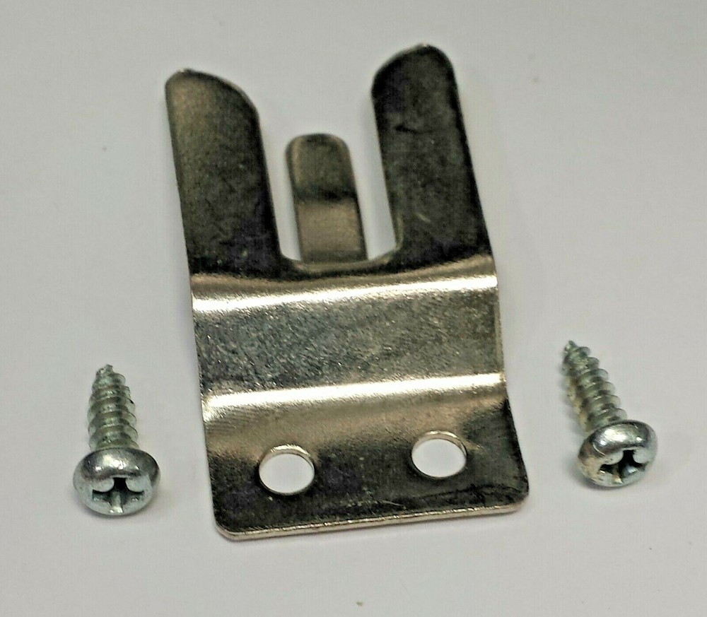 V811 Screw-On Microphone Holder Clip
