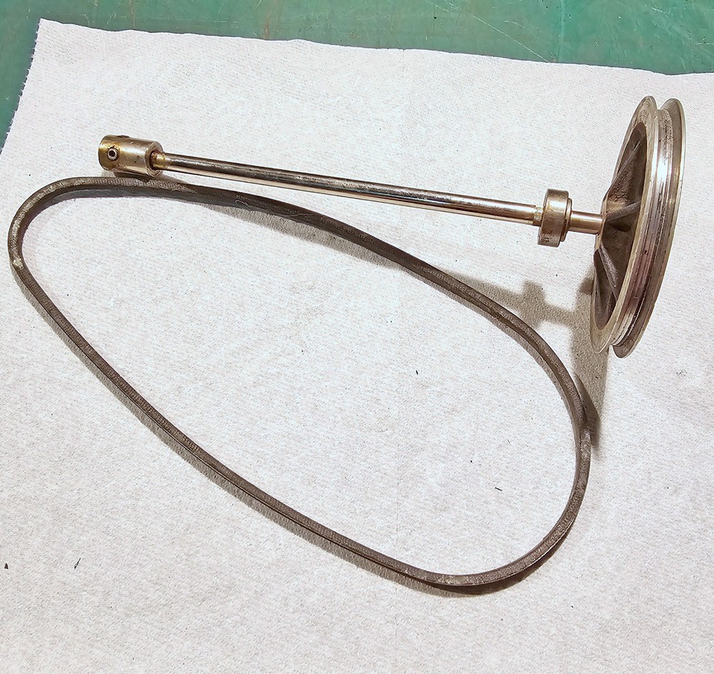 HOLMES 16mm Projector Type 12 - Wheel & Spindle