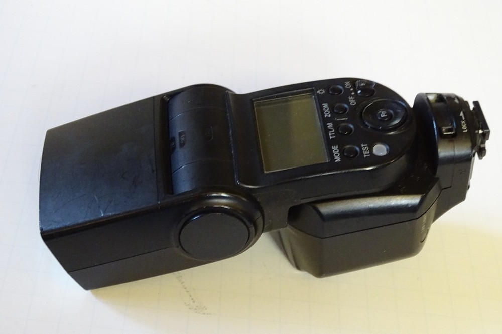 SONY HVL-F43M flash, E mount.