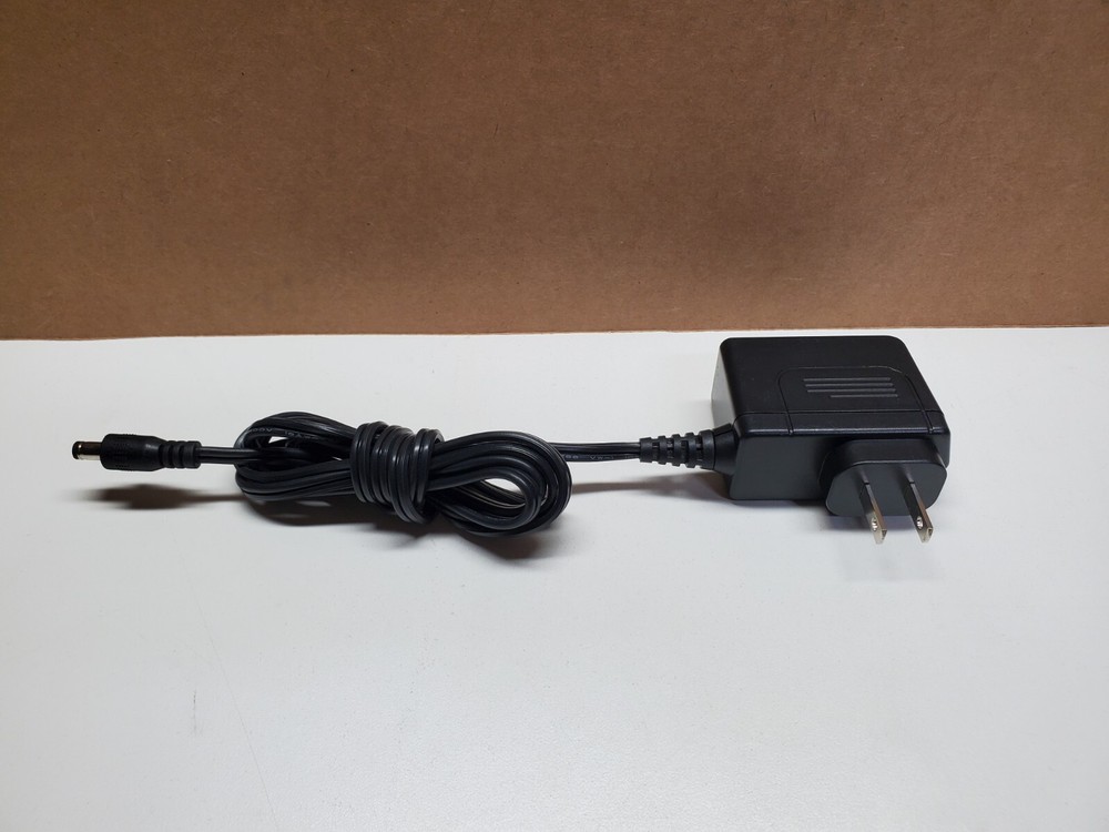 Solytech Enterprise Adapter AD1705C- 5V-2.6A Max 13W Fully operational