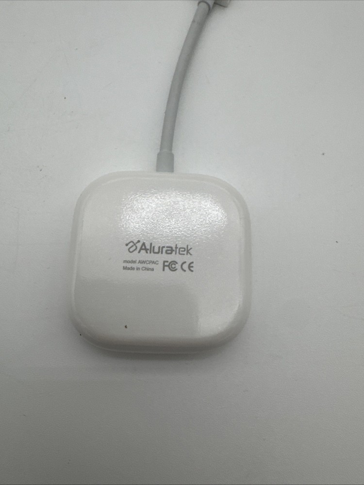 Aluratek Wireless Apple CarPlay Adapter Only