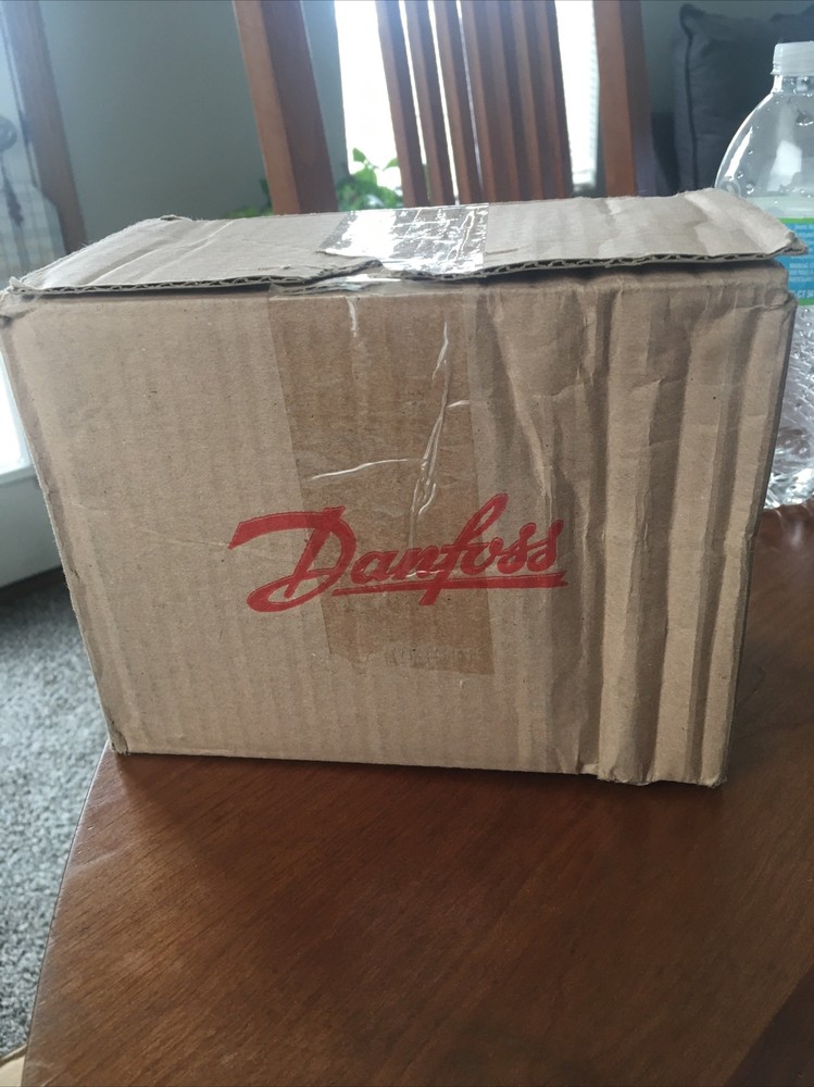 Danfoss Scroll Compressor Mounting Kit 120Z0495 Triangle Rigid Spacers NEW