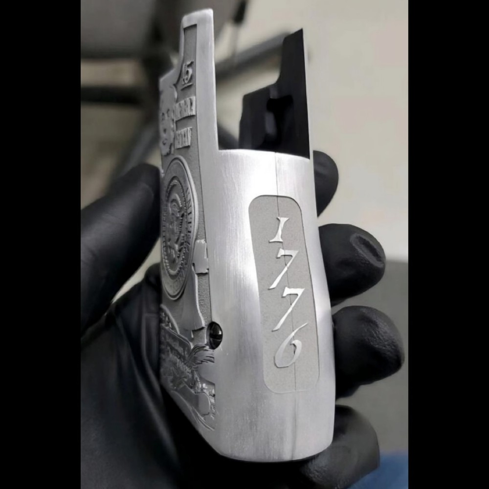 Desert Eagle Trump Aluminium Grip