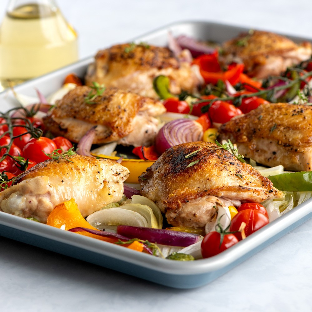 Nordic Ware Brilliant Half Sheet with Lid