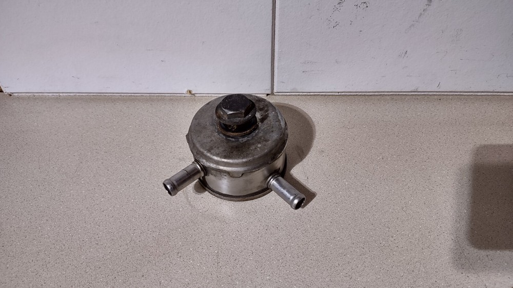 2000 Yamaha R6 Engine Oil Cooler