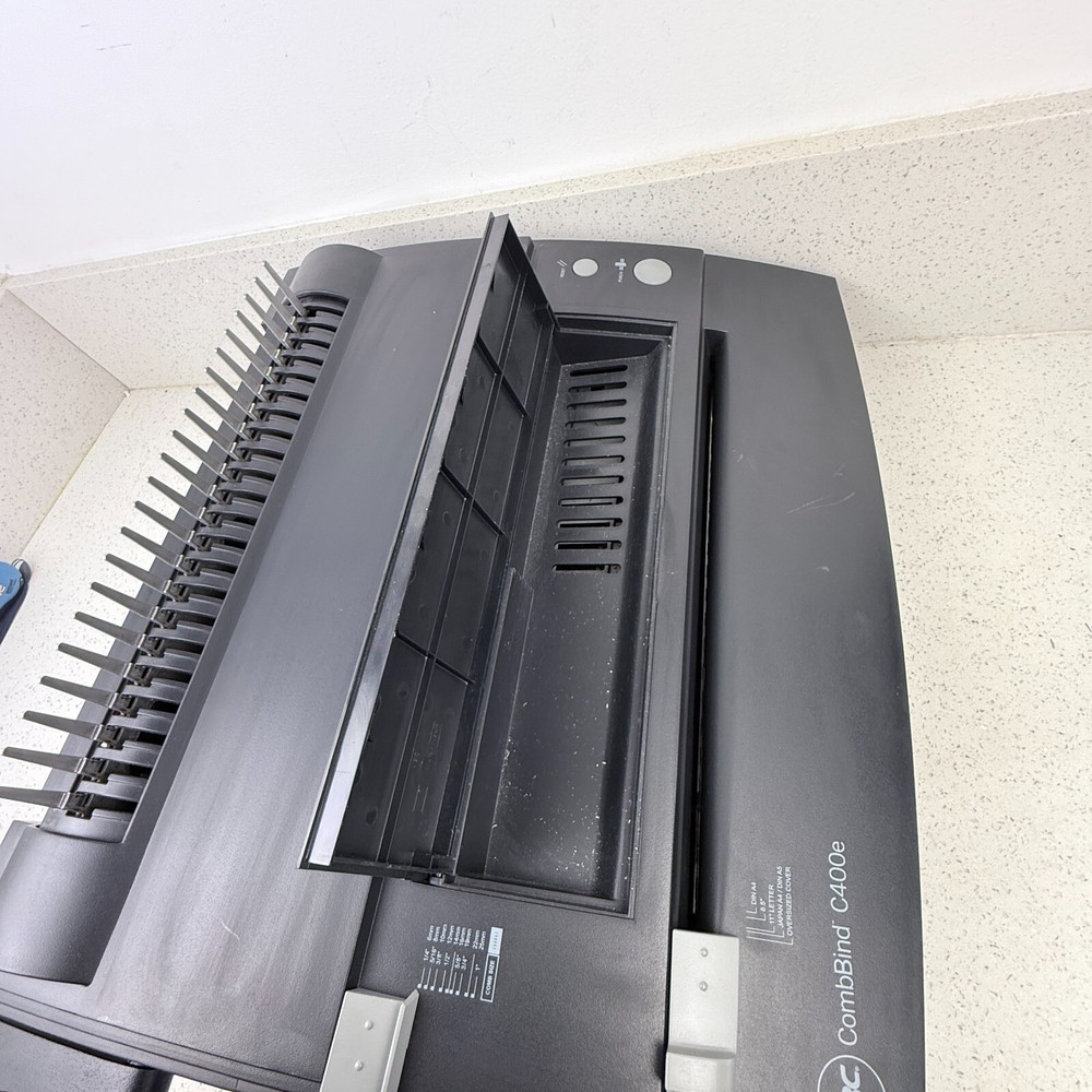 GBC C400e CombBind Hole Punch Comb Bind Booklet Maker