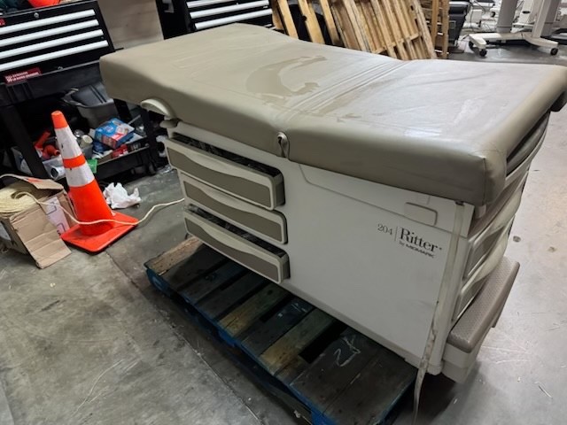 Ritter Midmark Model 204 Exam Table-Good Condition!