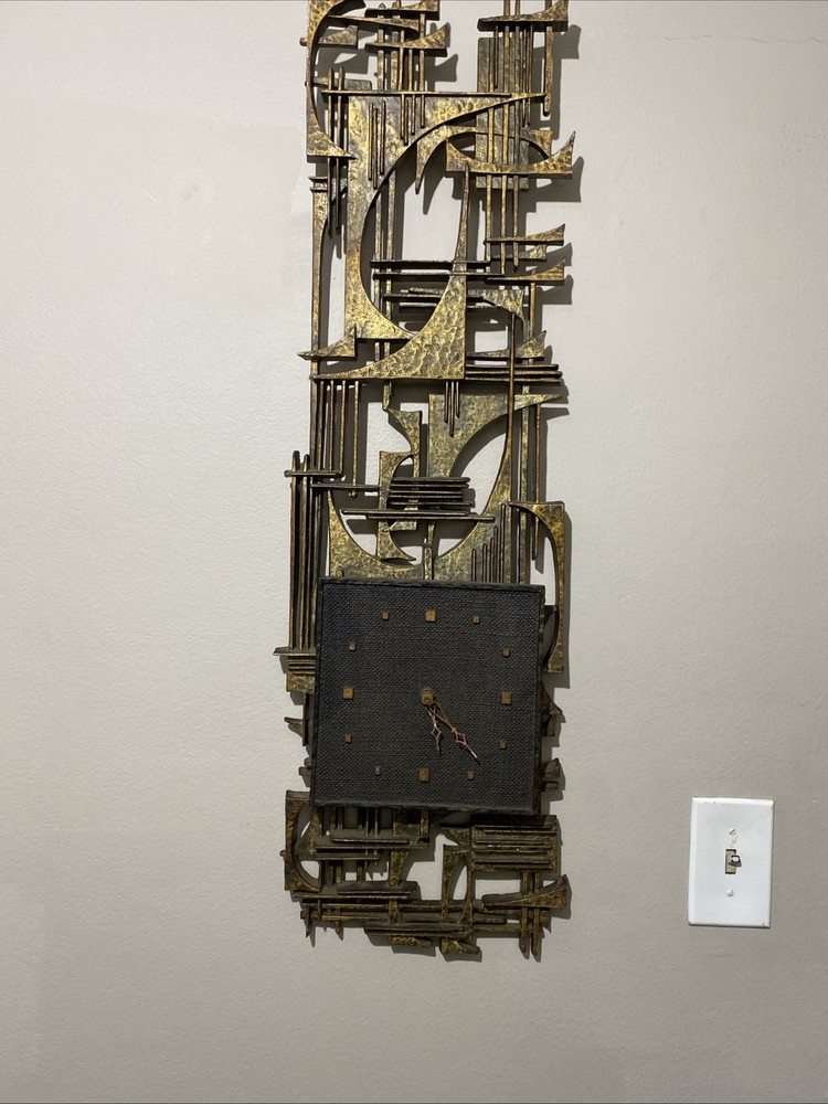 Burwood Clock