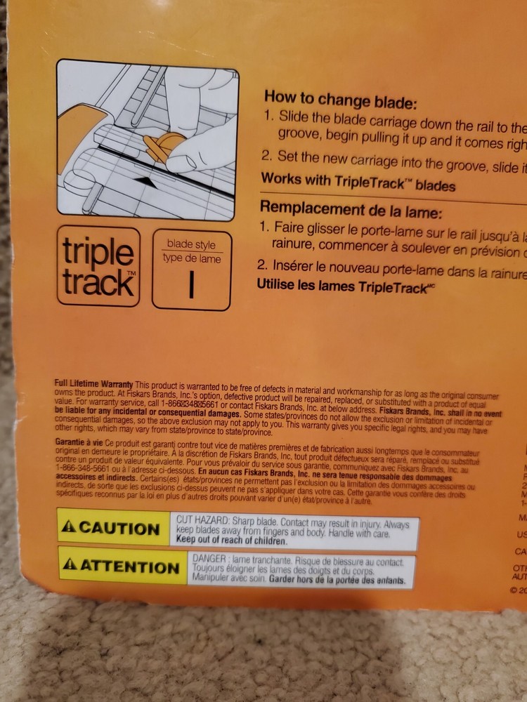 Fiskars SureCut Paper Trimmer 9"