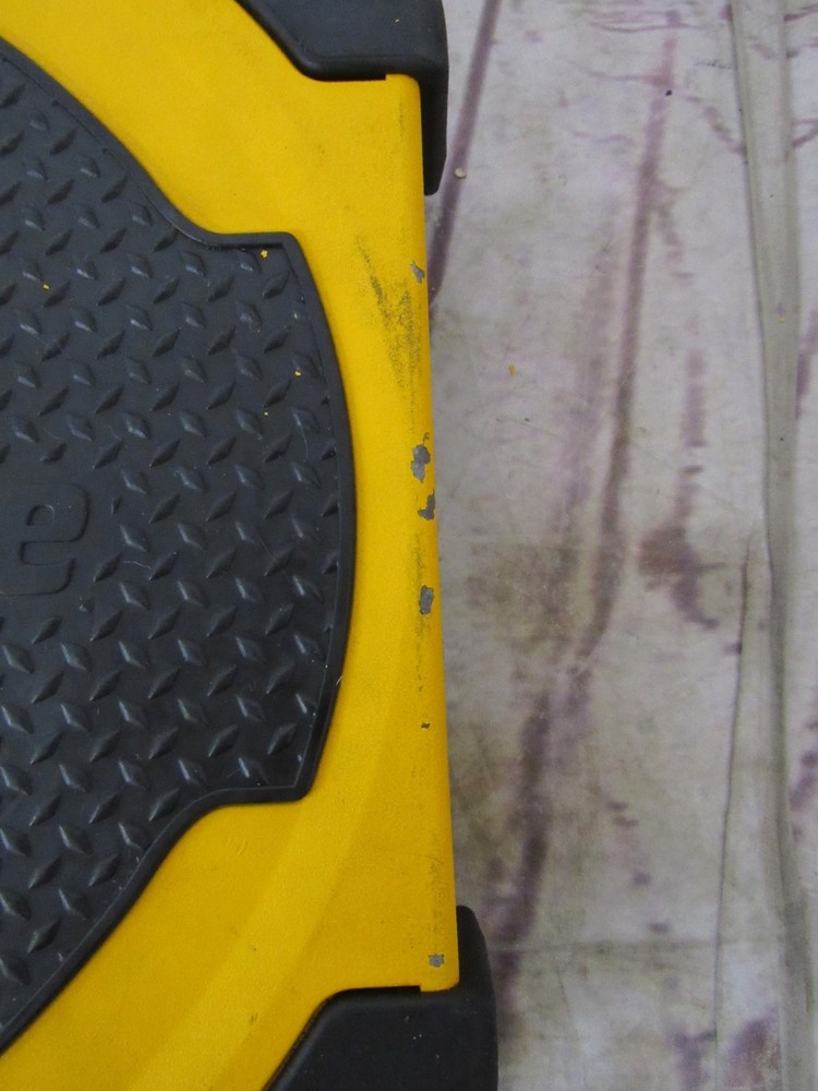 Fieldpiece wireless refrigerant scale SRS3