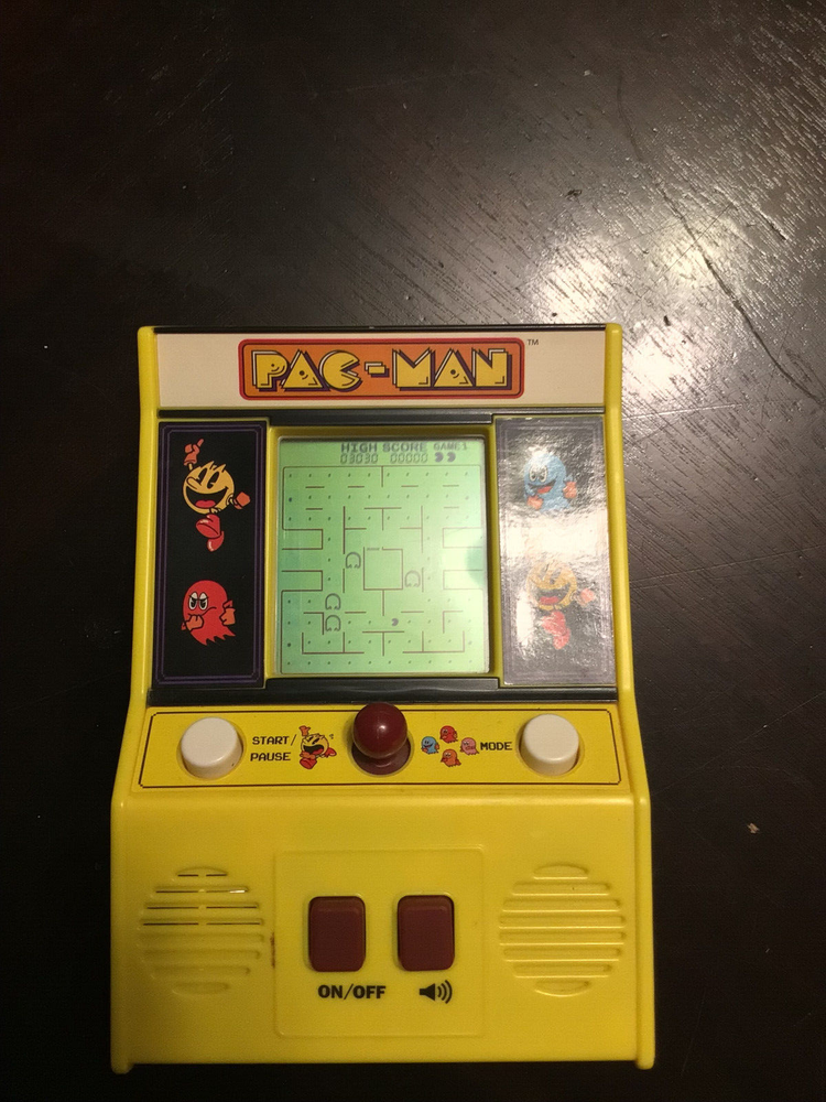 Pac-Man Handheld Retro Mini Arcade - Bandai Namco