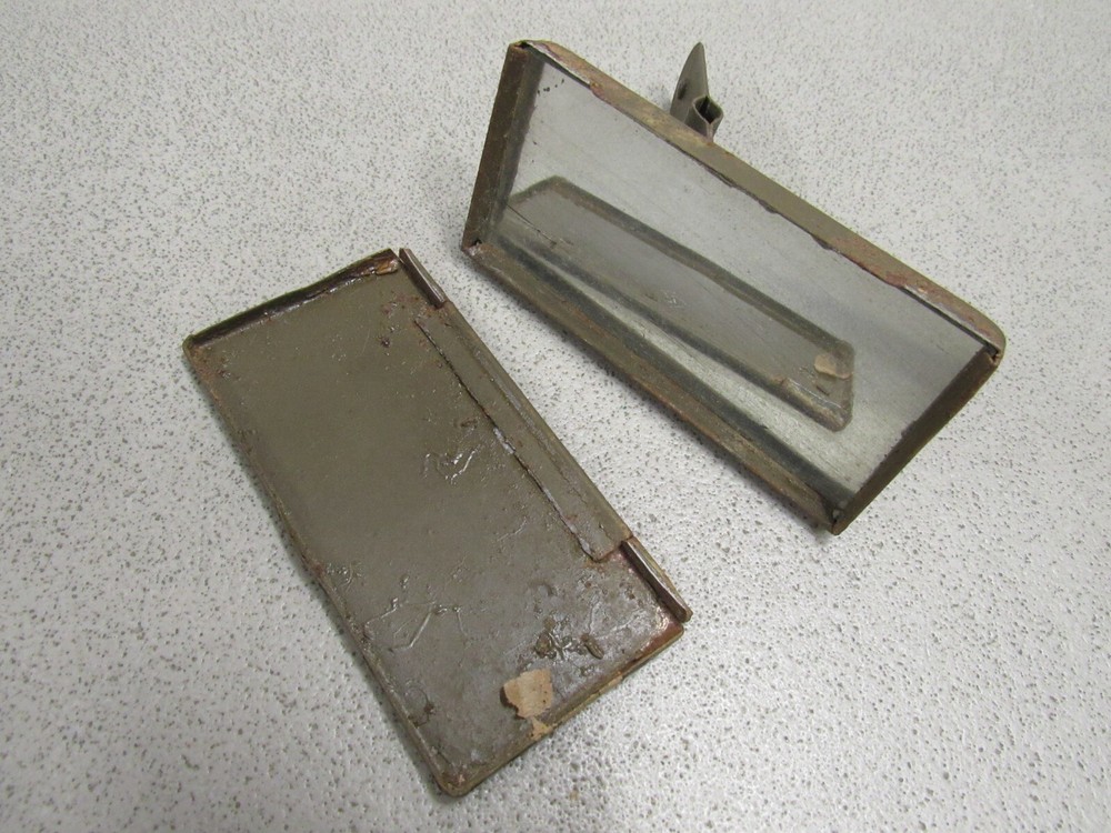 WW1 US Trench Mirror M1917 Original BROKEN HINGES RUST PAINT CHIPPING
