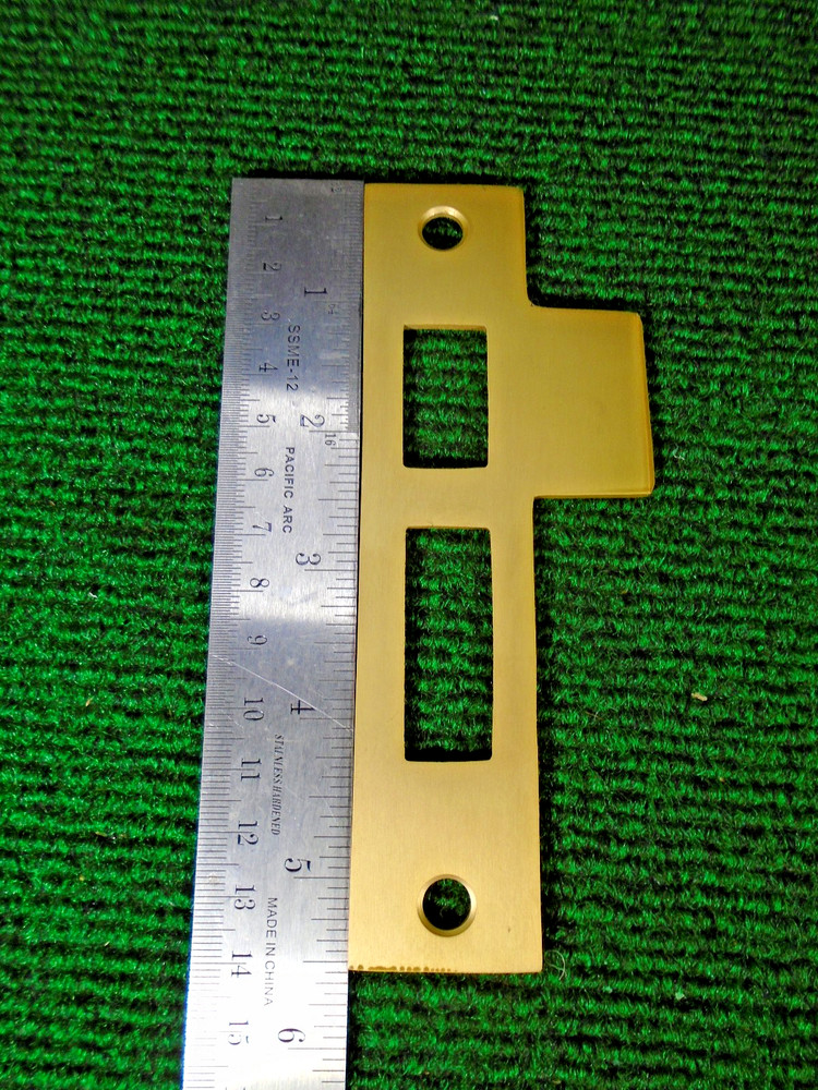 BRASS 5 1/2" ENTRY LOCK STRIKEPLATE - REVERSIBLE (33131)