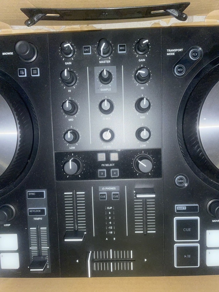 Native Instruments Kontrol S2 MK3 Double Deck Controller - 25421