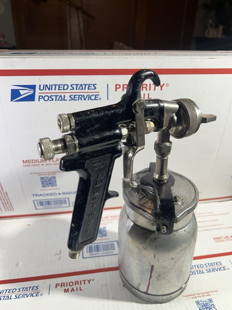Binks Model 7 Spray Gun