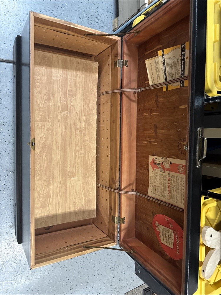 1939 Roos Chest Vintage Chest