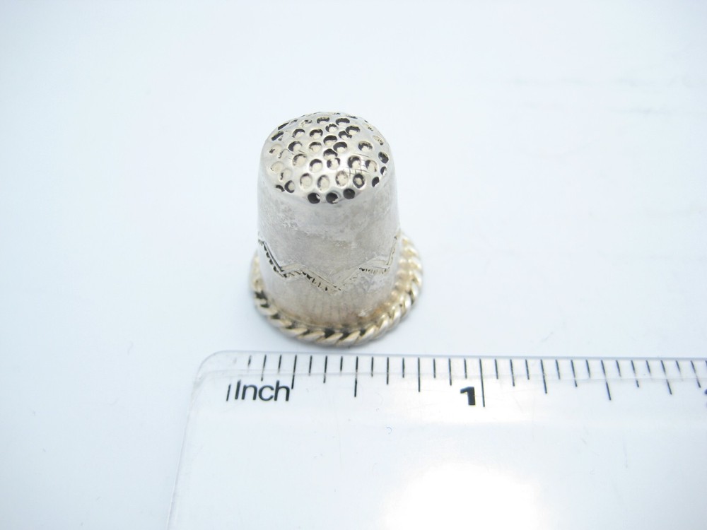 Antique Sterling Silver Sewing Rope Border Thimble